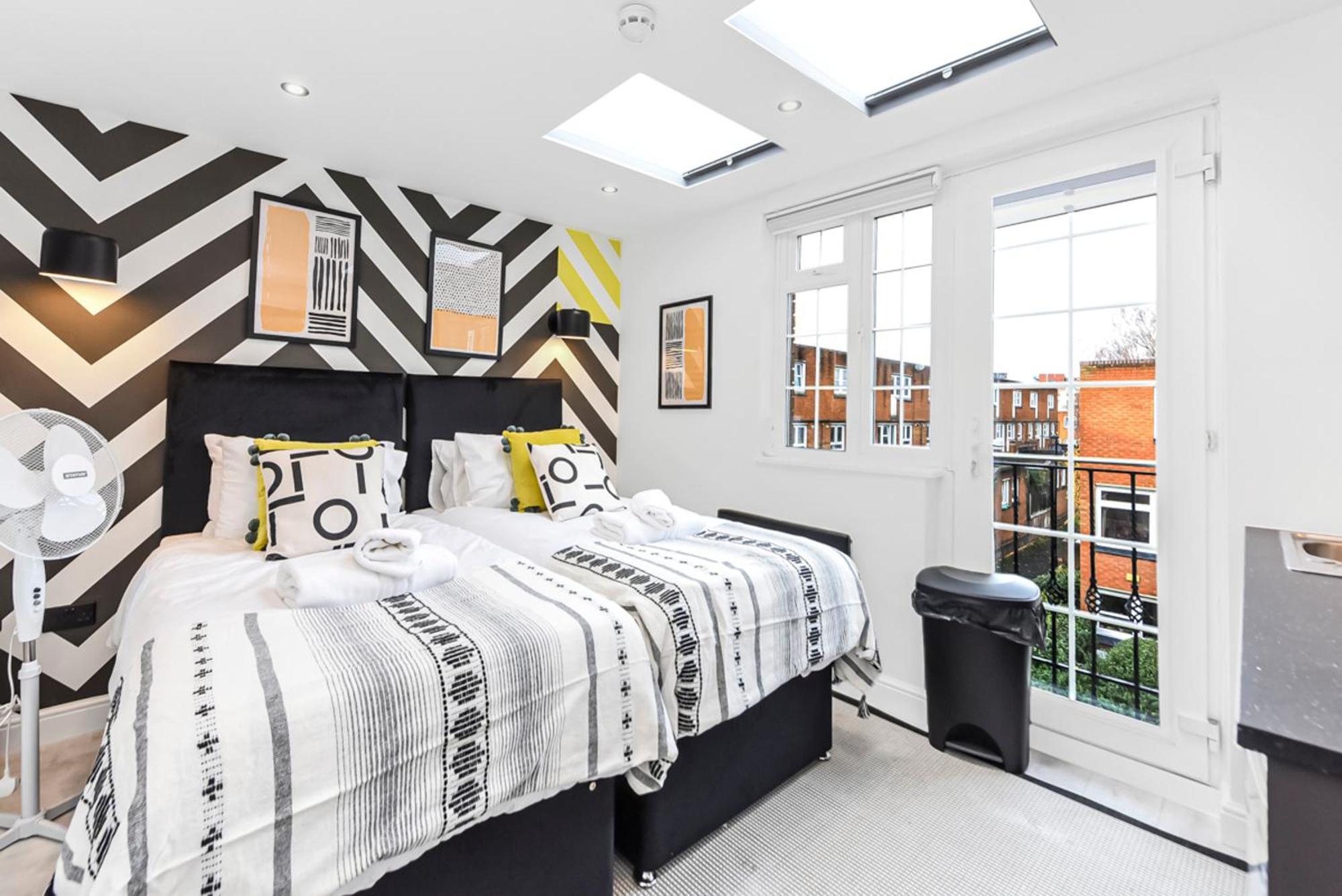Funky Studio, Comfort Meets Style Апартаменты *